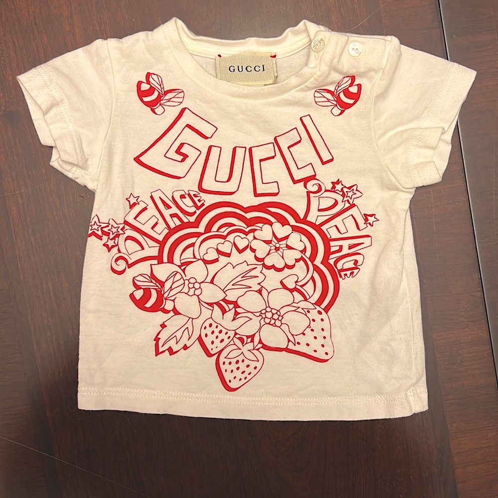 Gucci- Babies Logo Strawberry T-Shirt